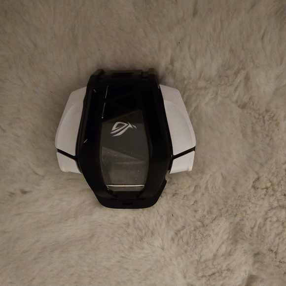 Asus rog6 - Picture 1 of 9